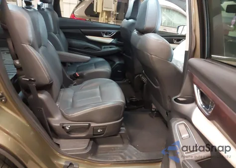 2022 Subaru Ascent Touring z USA, uszkodzony, nr VIN 4S4WMARD5N3423748